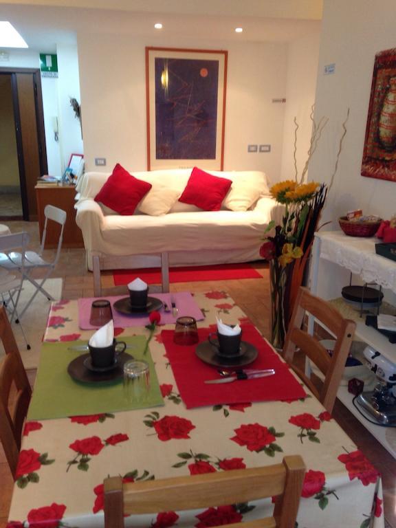 Bed and Breakfast Casa Degli Ubaldi Рим Экстерьер фото