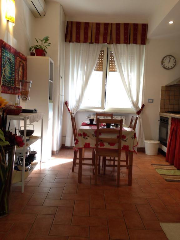 Bed and Breakfast Casa Degli Ubaldi Рим Экстерьер фото